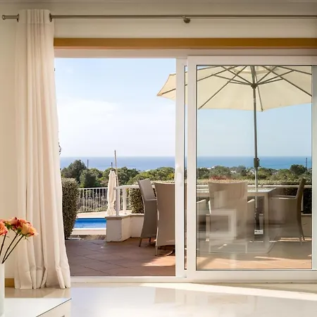بيت للعطل Ocean View Townhouse, Gated Complex, Pool Patroves